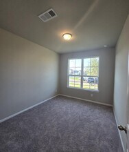 Building Photo - 27502 Clear Breeze Dr