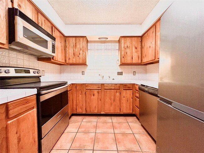 Building Photo - 2813 Rio Grande St