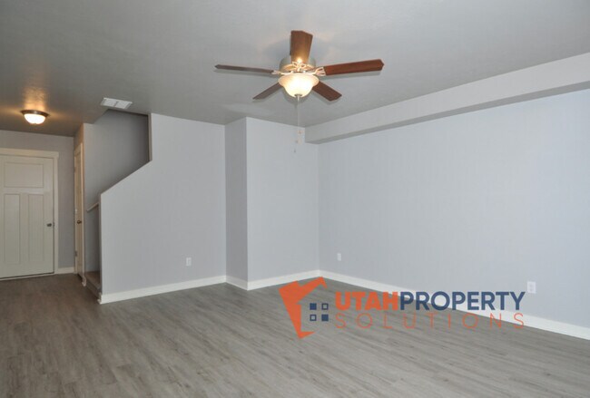 Building Photo - 14424 S Ferndale Way