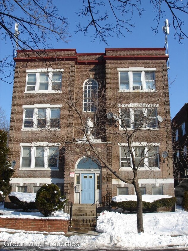 Primary Photo - 4845 Pine St