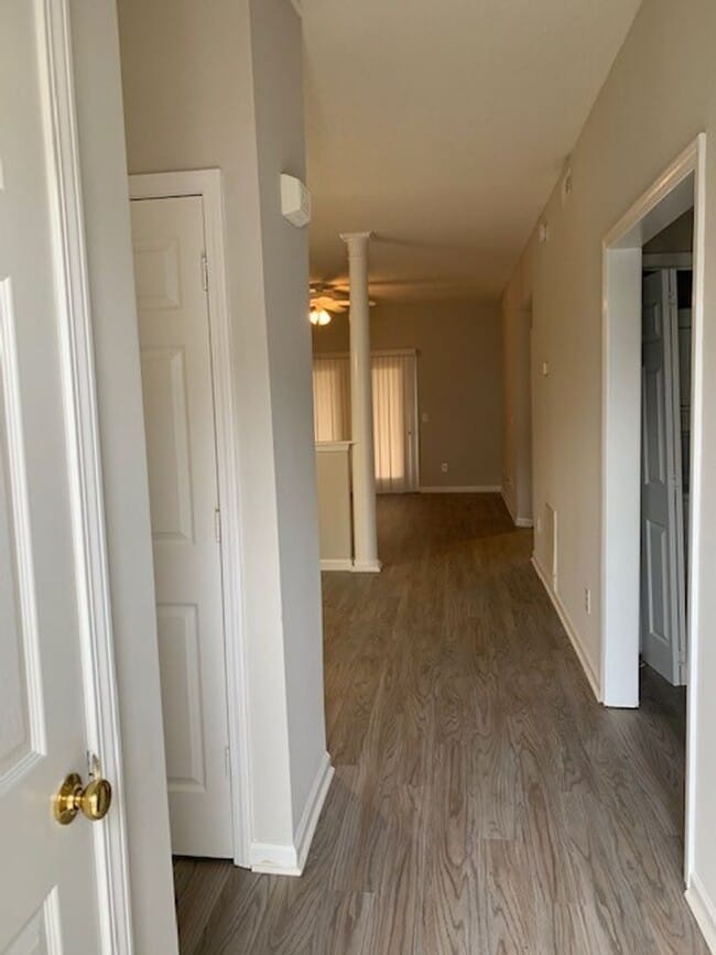 Building Photo - 4631 McClelland Dr