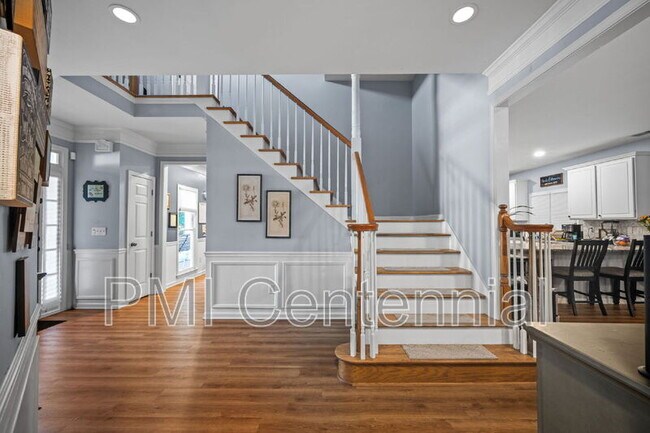 Building Photo - 2506 Retreat Dr NE