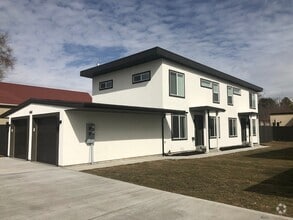 Building Photo - 6561 700 W