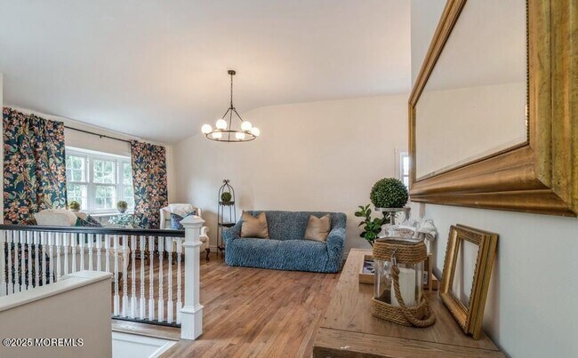 Foto del edificio - 24 Layton Ave