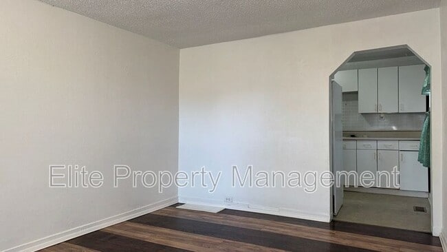 Building Photo - 505 Orange St