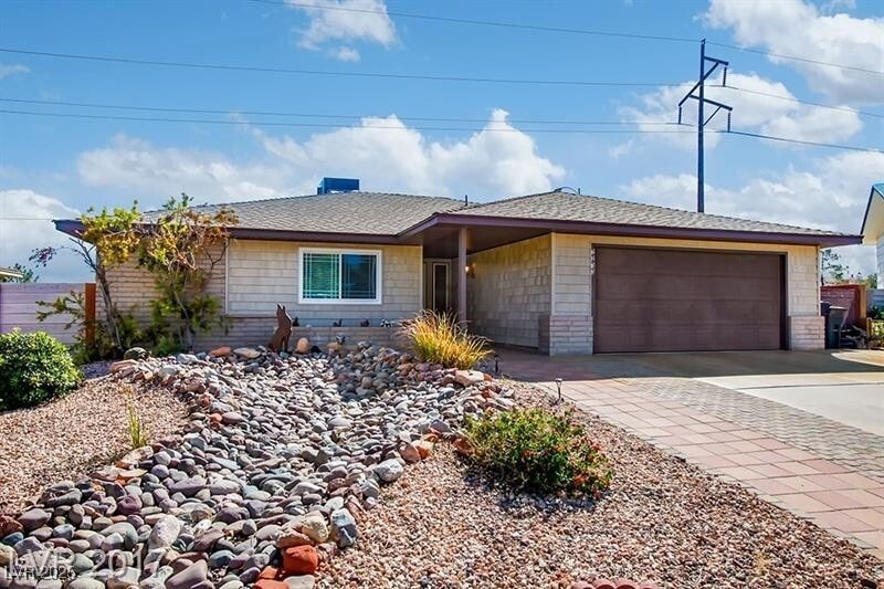 Primary Photo - 7233 William Anders Ave