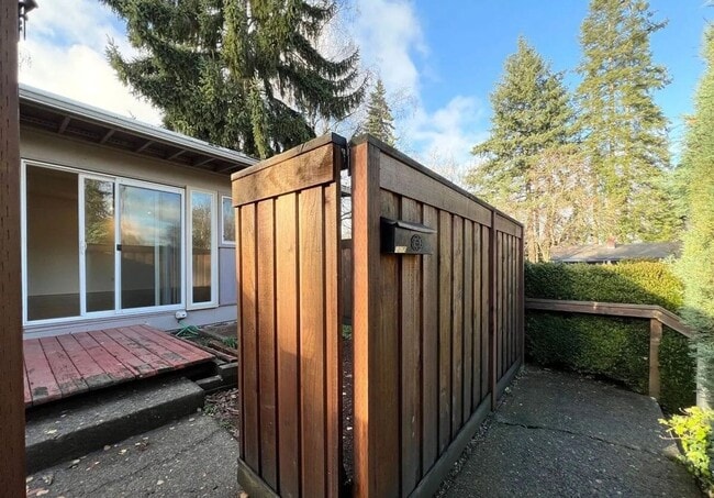 Foto del edificio - 12170 SW 14th St