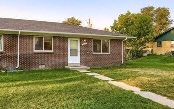 Building Photo - 858-868 W Prentice Pl