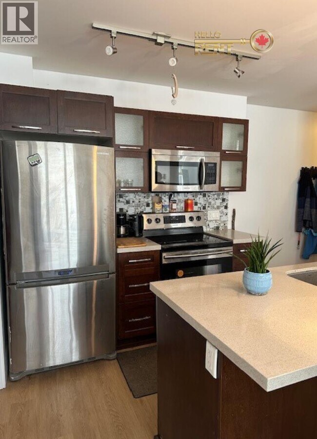 Photo du bâtiment - 2138 Old Dollarton Rd