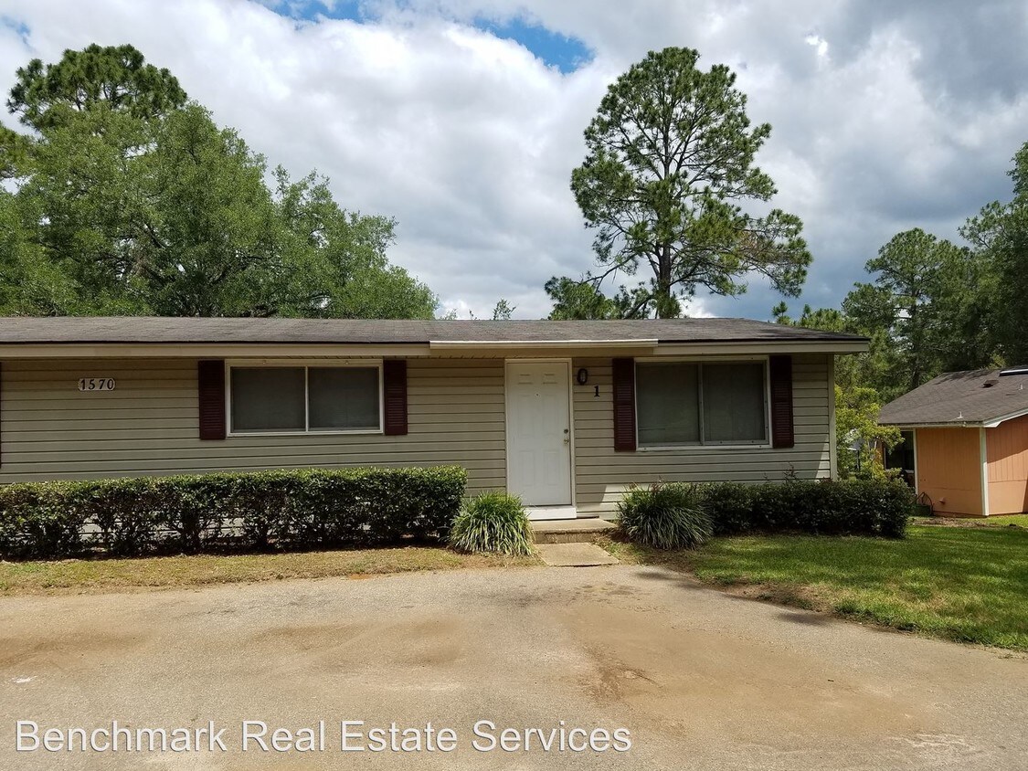 Primary Photo - 1570 Coombs Dr