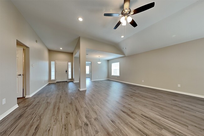 Building Photo - 10218 Black Forest Ct