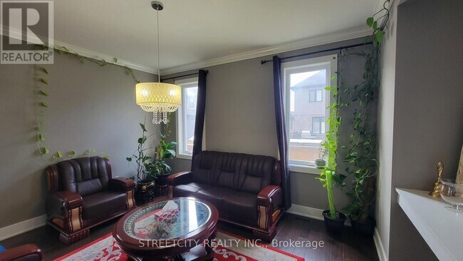 Photo du bâtiment - 1996 Ballymote Ave