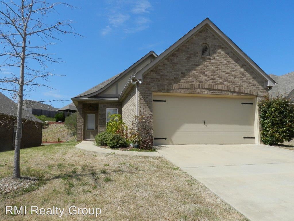 2806 Oxmoor Glen Dr, Birmingham, AL 35211 House for Rent in