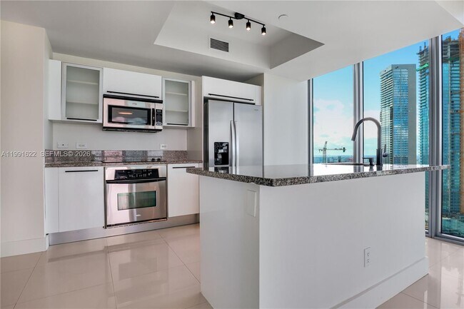 Building Photo - 888 Biscayne Blvd