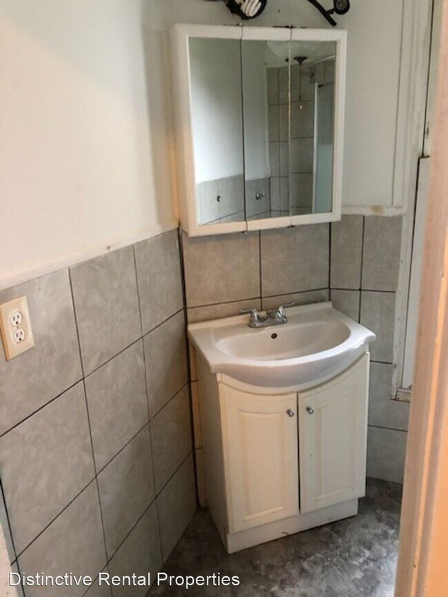 Foto del edificio - 1 br, 1 bath House - 408 E Smith St