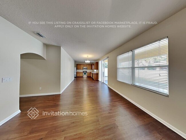 Foto del edificio - 3876 Mt Carmel Ln
