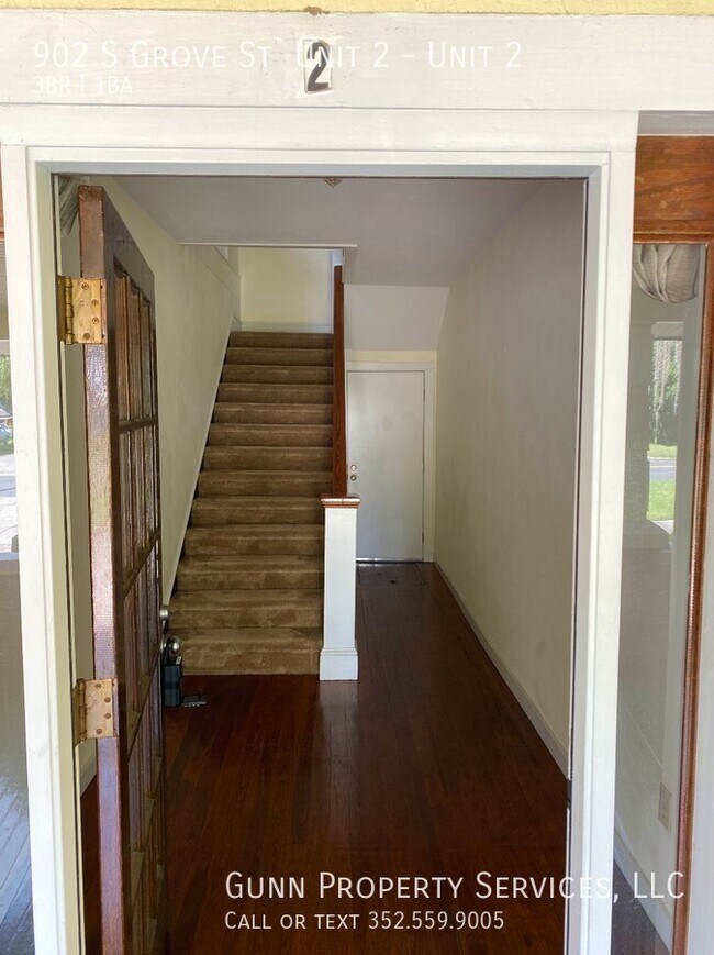 Foto del edificio - 902 S Grove St Apartment 2nd floor
