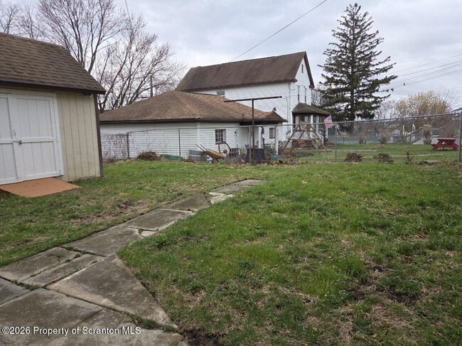 Building Photo - 1706 E Gibson St