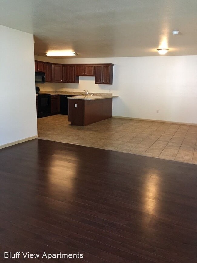 37173717 Mormon Coulee Rd, La Crosse, WI 54601 Room for Rent in La