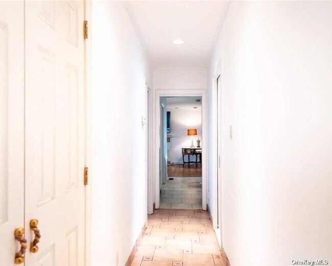 336 Scranton Avenue House Rental in Lynbrook, NY