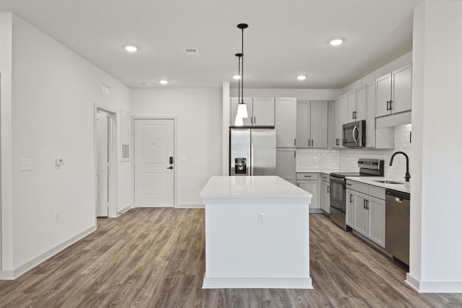 Building Photo - HoM at Pooler