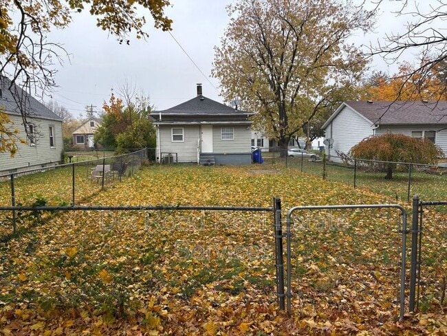 Building Photo - 1239 Goodman Ave