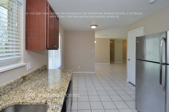 Foto del edificio - 1006 S Macon St