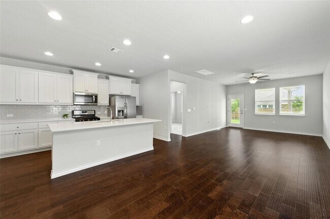 Building Photo - 11921 Cimaizon Dr