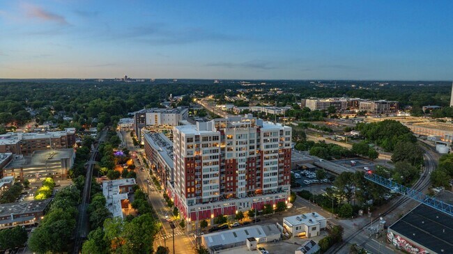 Foto del edificio - Downtown Raleigh Penthouse with Stunning View