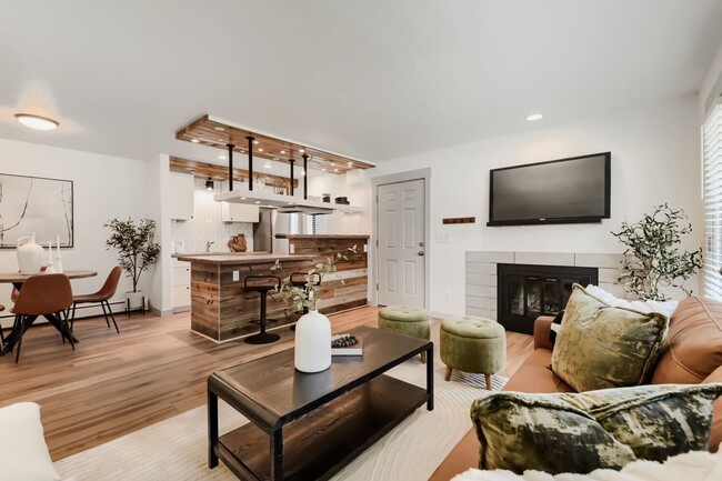 Photo - 2800 Kalmia Avenue Apartment