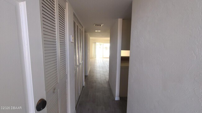 Foto del edificio - 3131 S Ridgewood Ave