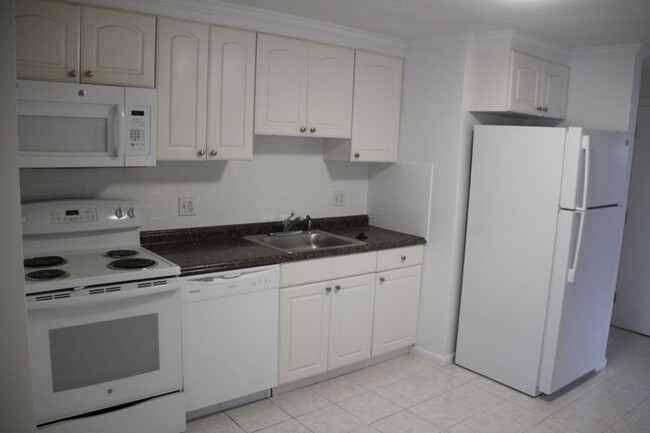 Foto del edificio - 14 Westford St