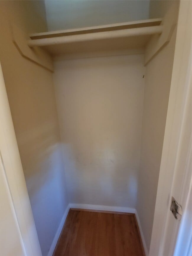 Building Photo - 2414 Gwenfair Dr