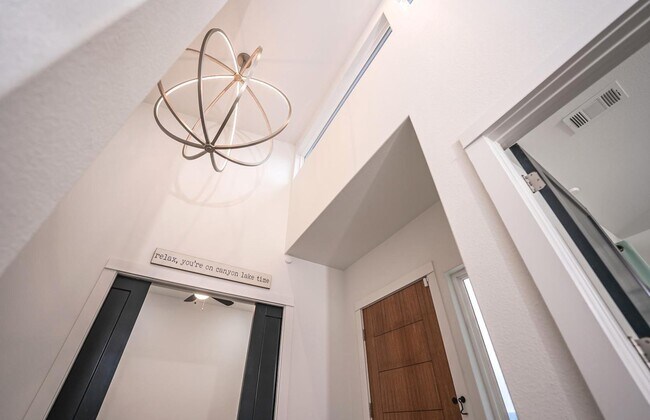 Building Photo - Modern Masterpiece in Canyon Lake