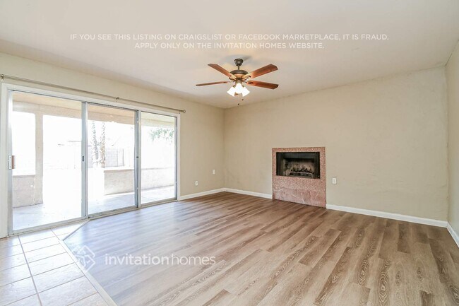 Building Photo - 2742 S Las Palmas