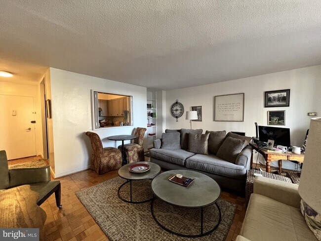 Foto del edificio - 224-30 W Rittenhouse Square