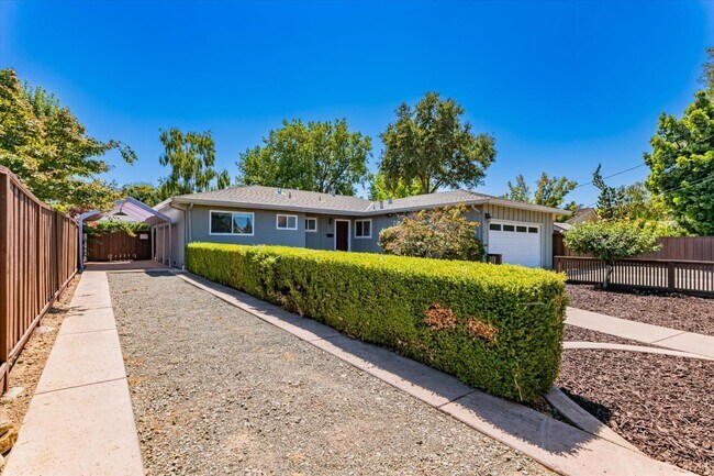 Foto del edificio - 16210 LG Almaden Road