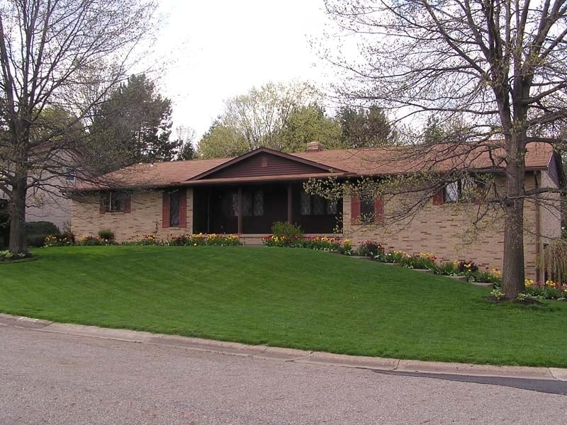 Primary Photo - 2131 Mohler Dr NW