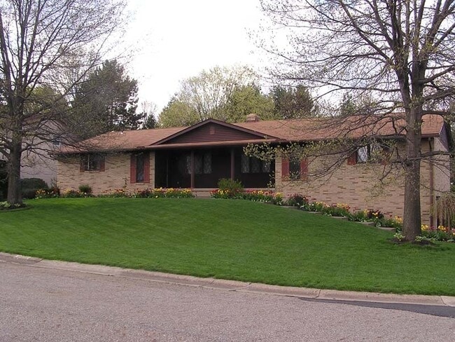 Building Photo - 2131 Mohler Dr NW