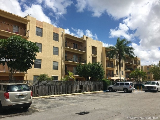 Photo - 5705 W 20th Ave (Hialeah, FL) Townhome