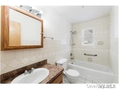 Building Photo - 108-28 68th Dr