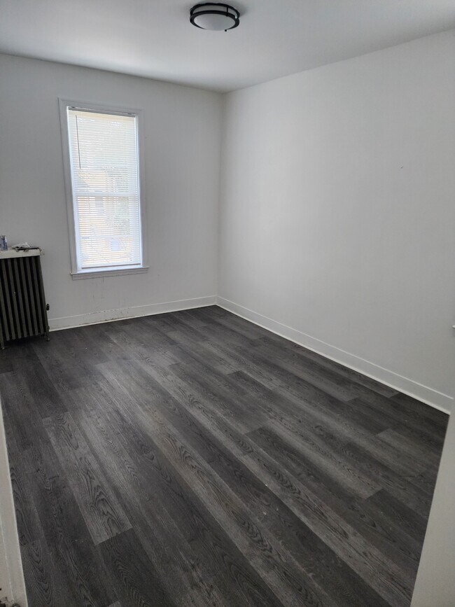 Foto del edificio - 3100 Normount Ave