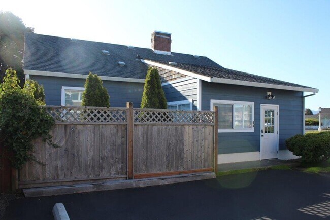 Foto del edificio - 2 br, 1 bath House - 832 N Holladay Drive