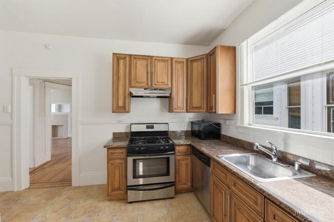 Building Photo - 1650 California St