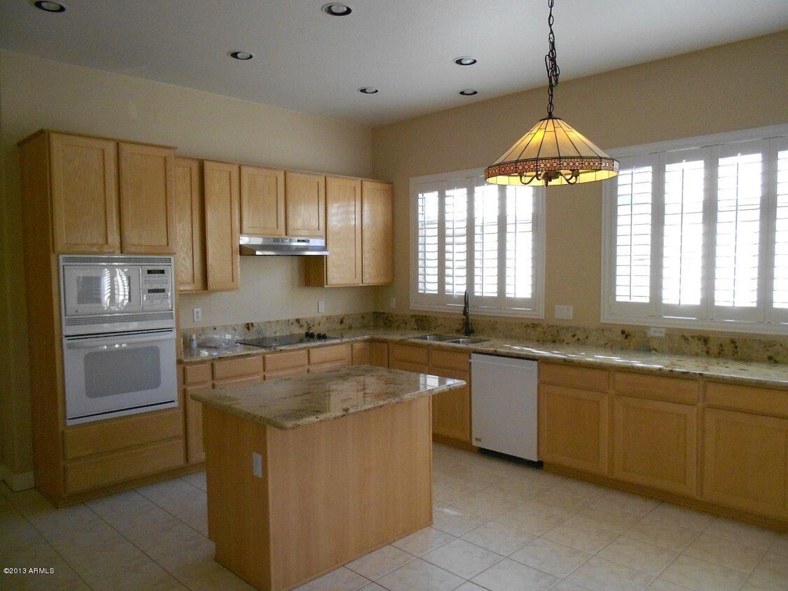 Foto del edificio - 1802 S Pennington Dr