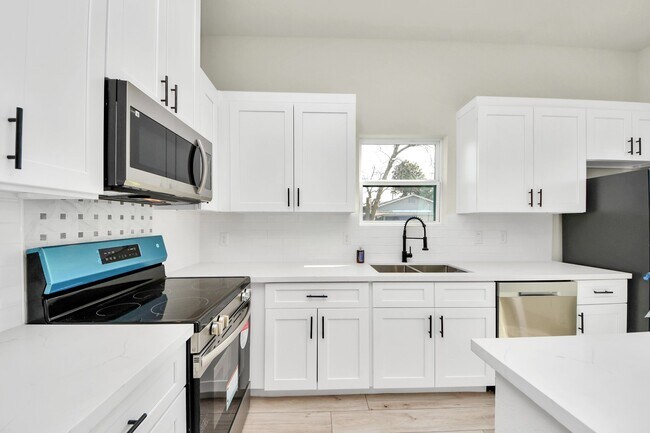 Foto del edificio - 7815 Joy St