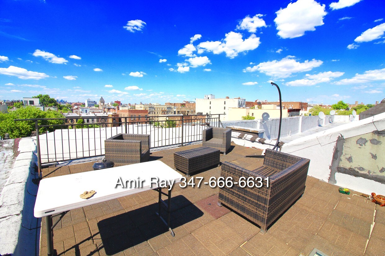 Foto principal - 786 Prospect Pl