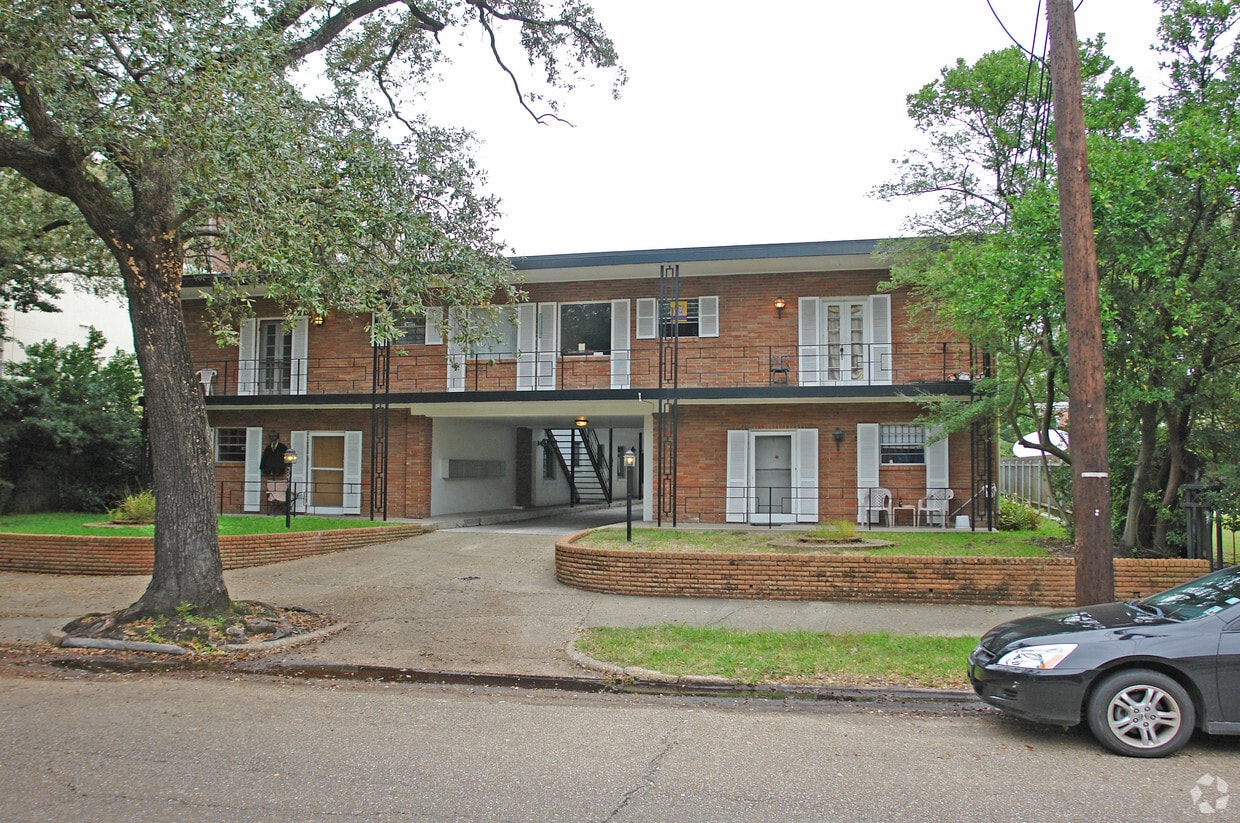 Exterior - 3615 St Charles Ave