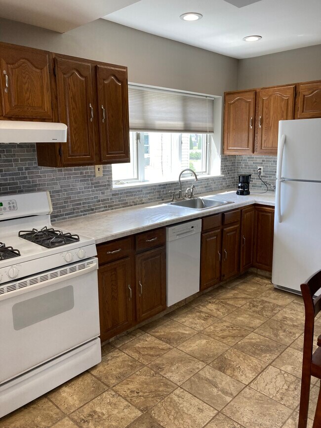 9 Frelinghuysen Ave Unit 1, Raritan, NJ 08869 Apartments in Raritan, NJ