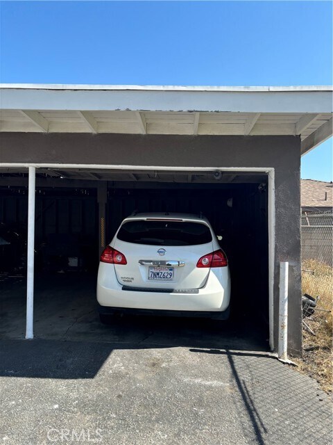 Foto del edificio - 605 W D St